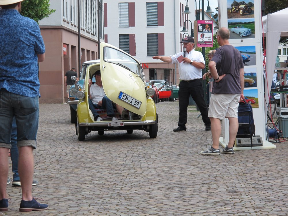 ../previews/011-Oldtimertreffen 44.JPG.medium.jpeg